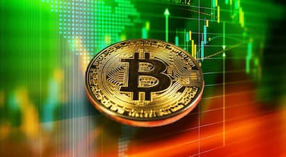 Bitcoin ની કિંમત પ્રથમ વખત 1 લાખ ડોલર ($100000 માર્ક) ને વટાવી ગઈ છે. જાન્યુઆરી 2025માં ડોનાલ્ડ ટ્રમ્પ યુનાઇટેડ સ્ટેટ્સના રાષ્ટ્રપતિ તરીકે શપથ લે તે પહેલાં બિટકોઇન તેજીમાં છે.