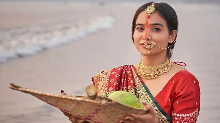 Manisha Rani, the popular Bigg Boss OTT contestant, recently shared beautiful pictures of her Chhath Puja celebrations.