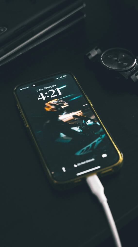 1% बैटरी में कितनी देर चलता है Smartphone!