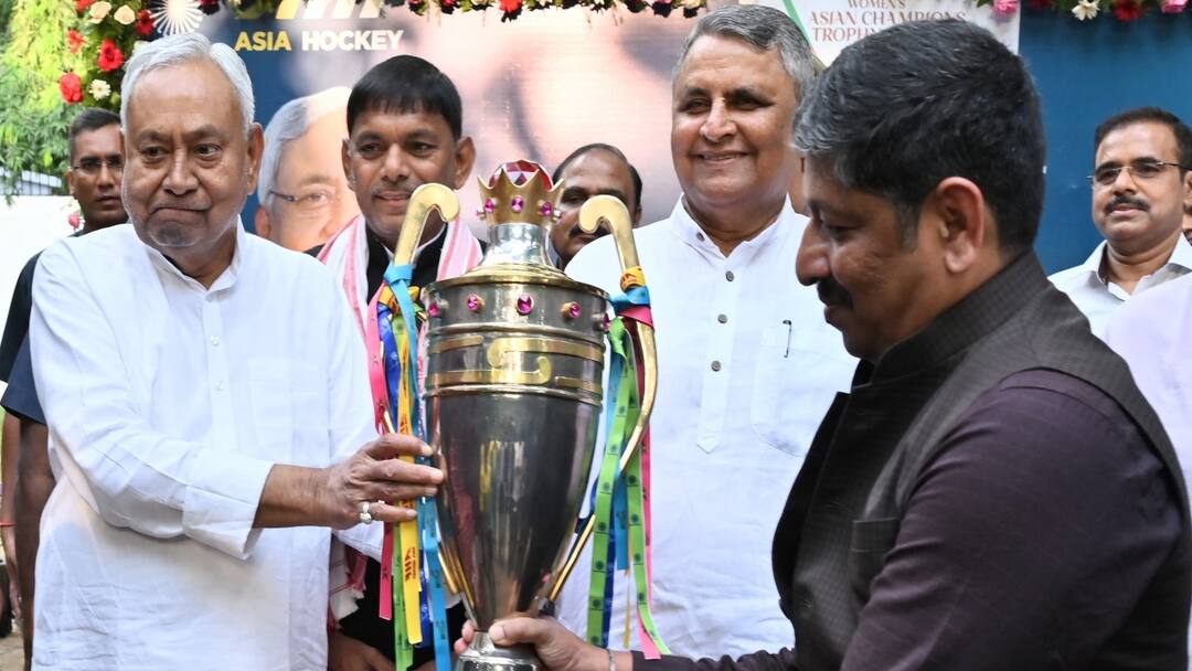 Good News: बिहार में खिलाड़ियों और कोच की है बहार, नीतीश सरकार 5 करोड़ तक दे रही है सम्मान राशि Nitish Kumar giving honorarium and government jobs to players and coaches in Bihar Good News: बिहार में खिलाड़ियों और कोच की है बहार, नीतीश सरकार 5 करोड़ तक दे रही है सम्मान राशि