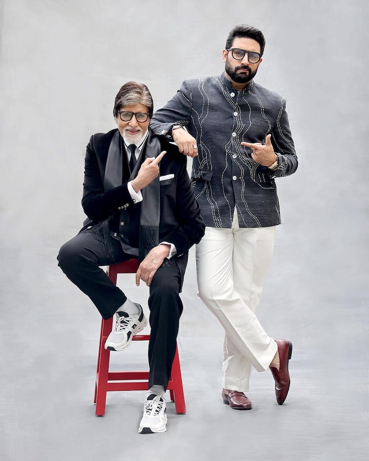 अमिताभ बच्चन और उनके बेटे अभिषेक बच्चन ने कुछ दिनों पहले ही ओबेरॉय इटर्निया प्रोजेक्ट में मुंबई के मुलुंड इलाके में 24.95 करोड़ रुपए के 10 अपार्टमेंट खरीदे थे.