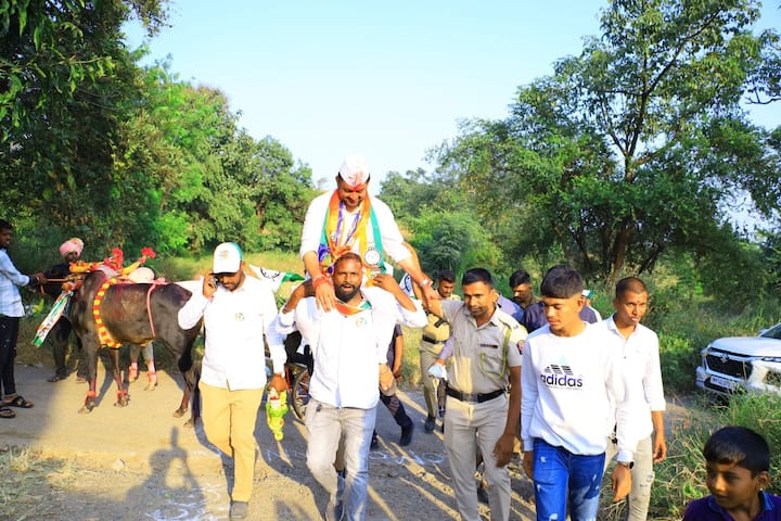 मावळ विधानसभा मतदारसंघातील महायुतीचे उमेदवार आमदार सुनील शेळके यांनी दणक्यात प्रचाराला सुरुवात केली आहे.