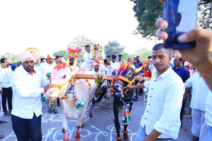 मावळ विधानसभा मतदारसंघातील महायुतीचे उमेदवार आमदार सुनील शेळके यांनी दणक्यात प्रचाराला सुरुवात केली आहे.