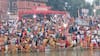 Chhath 2024: 2 लाख लोगों ने बक्सर के गंगा तट पर दिया डूबते सूर्य को अर्घ्य, चाक चौबंद थी व्यवस्था