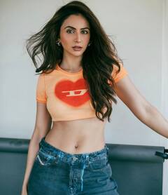 रकुल प्रीत सिंह की तरह दिखना है स्लिम एंड ग्लैमरस तो आज से फॉलो करें उनका ये फिटनेस रूटीन