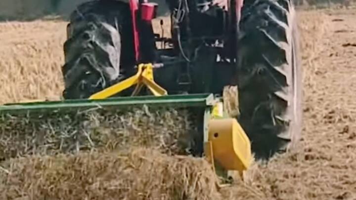 तो वहीं इसके अलावा जो एक्स-सीटू विधि होती है उसमें धान की पराली का मैनेजमेंट करने के लिए पराली को बेलर जैसी मशीनों के जरिए बंडलों में बदल दिया जाता है और ईंधन के तौर पर बाद में इस्तेमाल में लाया जाता है.