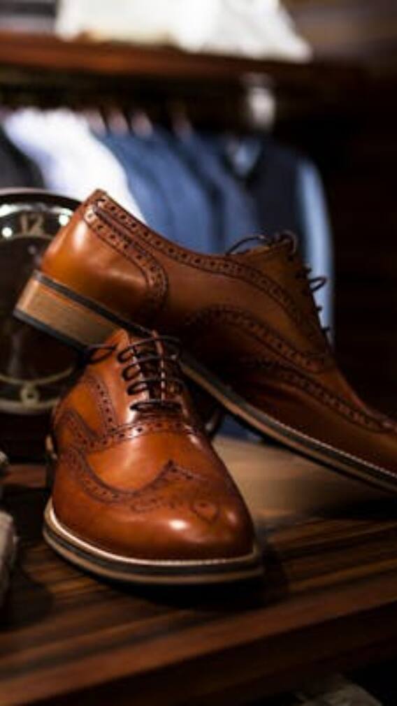 क्या जूते से तय होती है इंसान की हैसियत?