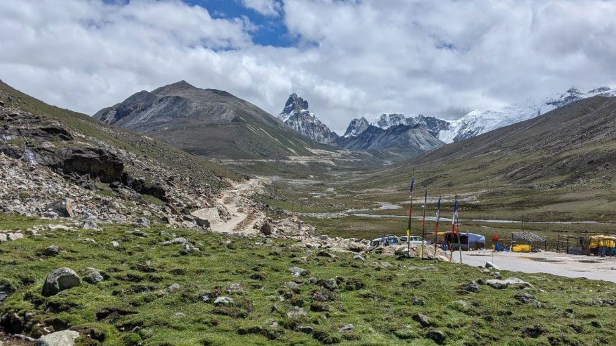 From Yumthang Valley To Pelling: Explore Lesser-Known Places In Sikkim To Experience Snowfall