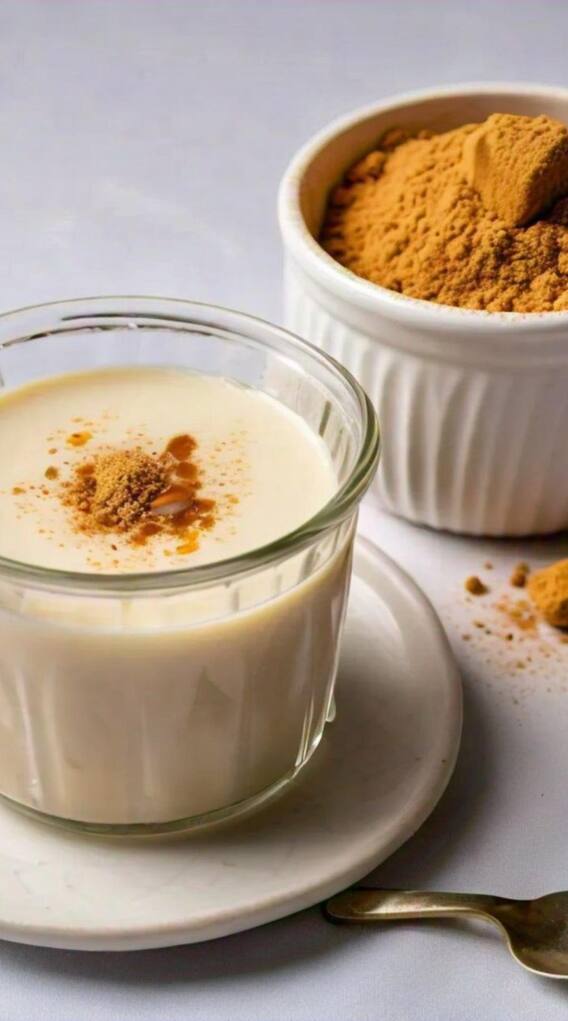 दूध के साथ गुड़ खाने के ये हैं फायदे