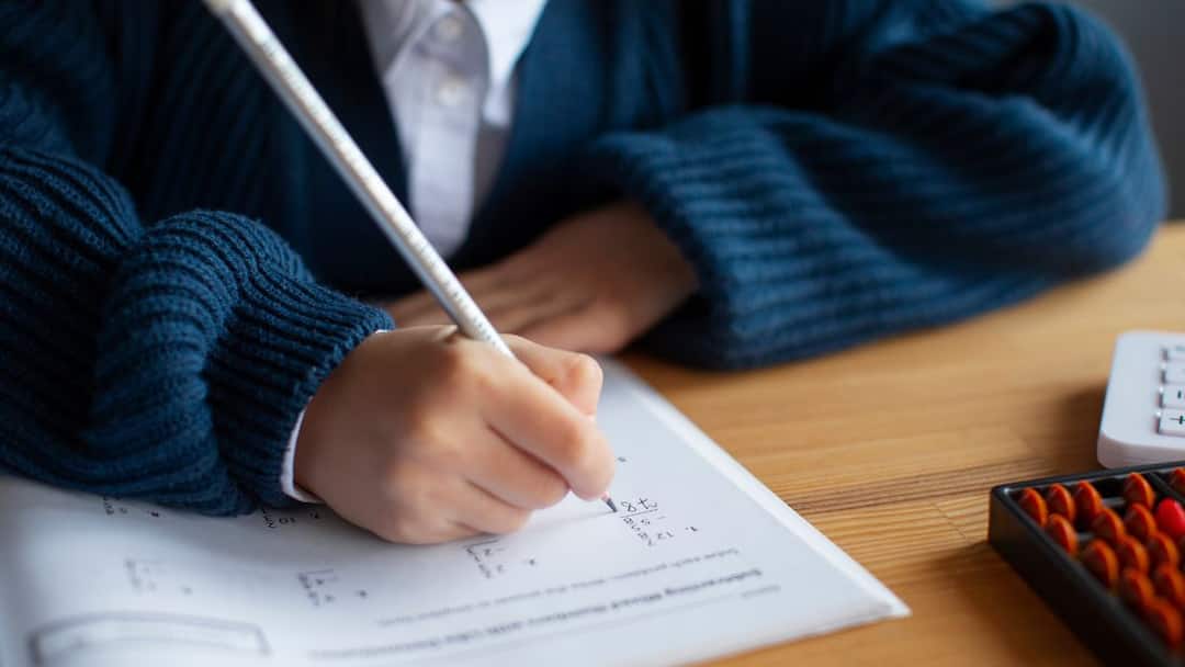 Bihar CHO Exam Cancelled Over Malpractice; Raids Uncover Irregularities, 12 Detained Bihar CHO Exam Cancelled Over Malpractice; Raids Uncover Irregularities, 12 Detained