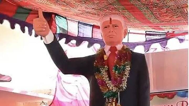 बुस्सा कृष्णा ट्रम्प के कट्टर समर्थक माने जाते थे. वह रोज़ाना इस प्रतिमा की पूजा किया करते थे. उनके लिए ट्रम्प किसी देवता से कम नहीं थे और वह उनकी 'भक्ति' में लीन रहते थे.