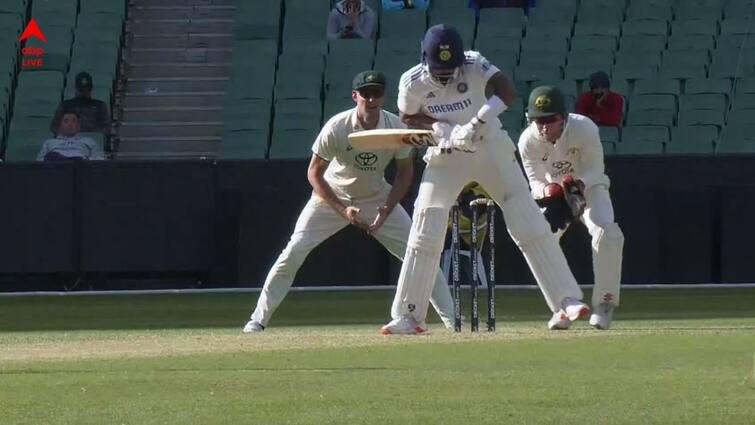 KL Rahul gets bowled bizarrely IND A vs AUS A netizens react KL Rahul: বল ছাড়তে গিয়ে উড়ল স্টাম্প, কেএল রাহুলের বোল্ড দেখে হতবাক নেটপাড়া