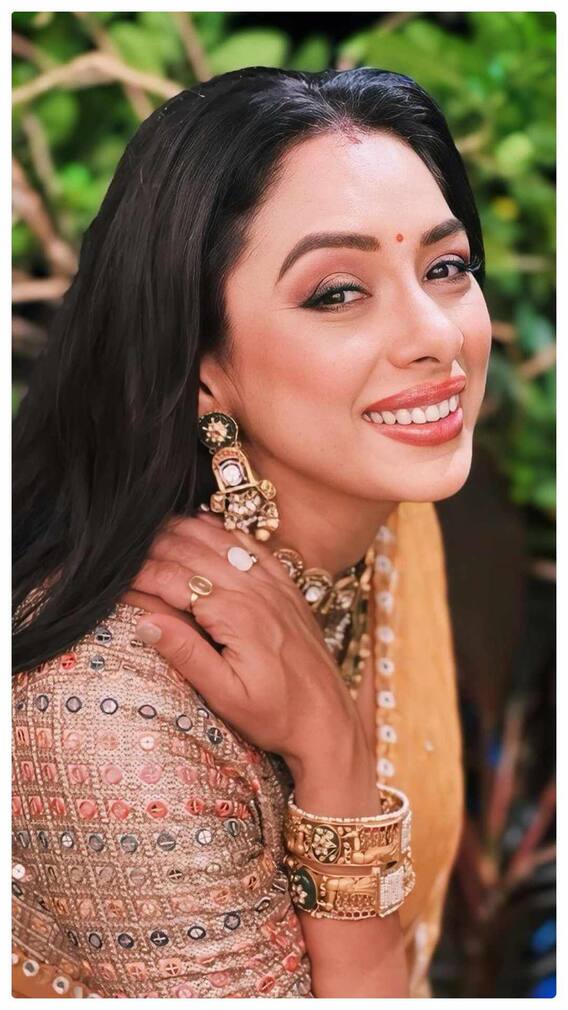 इन टीवी सेलेब्स को मिला सौतेले मां-बाप का टैग