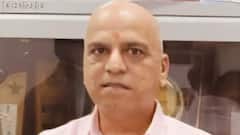 यूपी विधानसभा के सचिव ब्रजभूषण दूबे की हादसे में मौत, कार ट्रक से टकराई