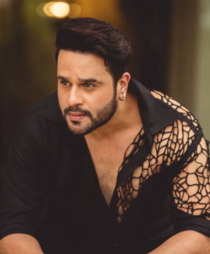 कृष्णा अभिषेक - फेमस कॉमेडियन और गोविंदा के भांजे कृष्णा अभिषेक भी एक टीवी शो में ये वन नाइट स्टैंड पर खुलकर बात कर चुके हैं. उन्होंने कहा था कि इसके बाद ही उनका दिल कश्मीरा शाह पर आया था.