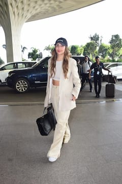 Malaika Arora To Uorfi Javed: Celebs Embrace Comfort In Airport Fashion