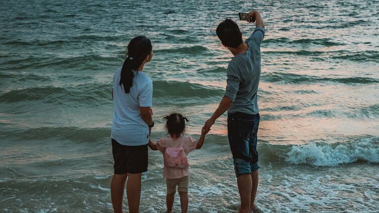 Vietnam Man Discovers He Isnt Biological Father Of Daughter Conducts DNA Test Vietnam Man Suspicious Over 'Too Pretty' Daughter Left Shocked After DNA Test
