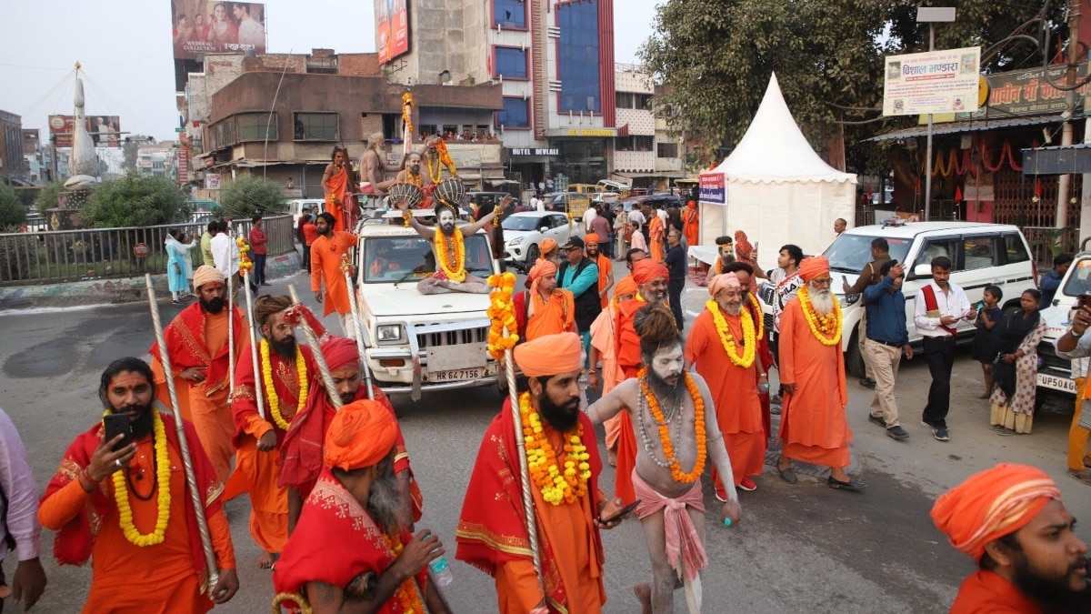 महाकुंभ: हिंदू सनातन धर्म का प्रचार-प्रसार करने वाले अखाड़ों में जुड़ा नया एजेंडा, जानें अब क्या है प्लान