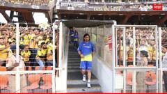 थायलंडच्या बीच 'कूल' मूड मध्ये दिसला MS धोनी!