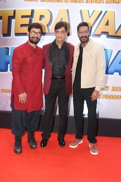 फिल्म ‘तेरा यार हूं मैं’ के मुहूर्त पर पहुंचे अजय देवगन और आमिर खान, एकसाथ दिए रेड कार्पेट पर पोज