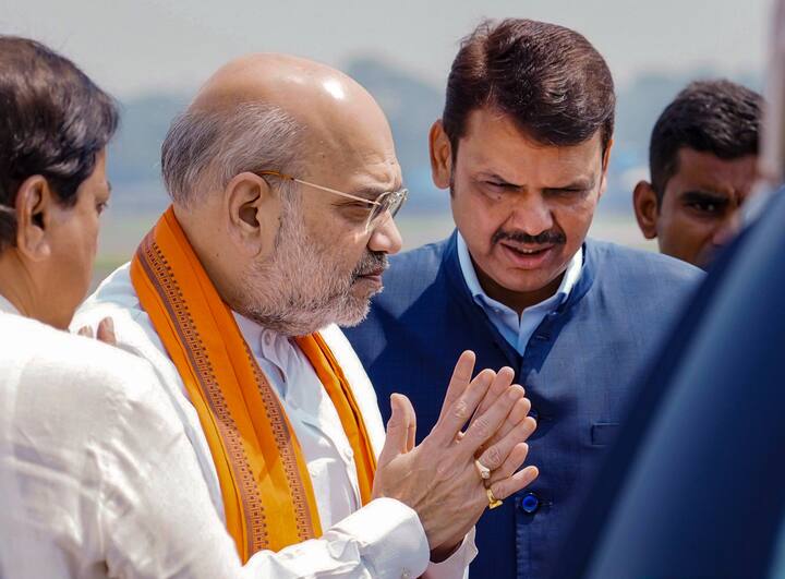 महाराष्ट्र के सांगली जिले के शिराला में एक चुनावी जनसभा को संबोधित करते हुए खुद केंद्रीय गृह मंत्री अमित शाह ने ऐसे संकेत दिए हैं. महाराष्ट्र विधानसभा चुनाव में सत्ताधारी गठबंधन बीजेपी, शिवसेना और अजित पवार की एनसीपी महायुति एकसाथ मिलकर चुनाव लड़ रही है.