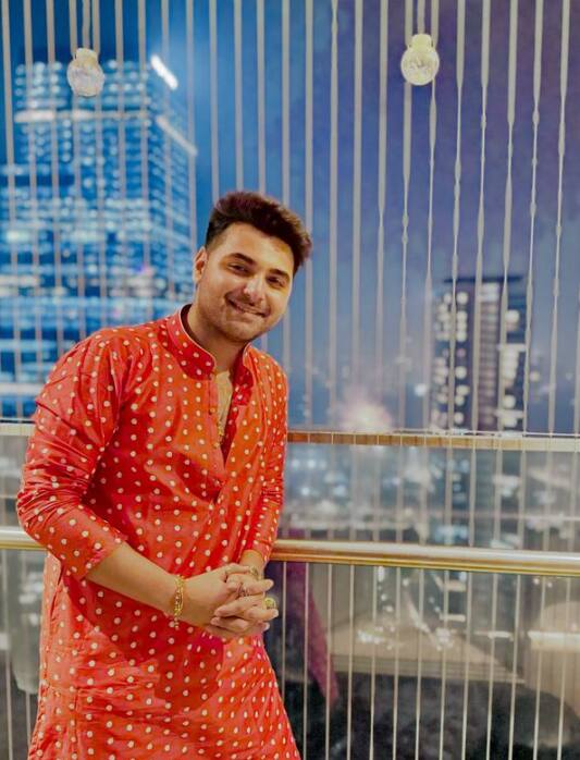 बता दें कि विहान ने न्यूज 18 को दिए एक इंटरव्यू में अपना कास्टिंग काउच एक्सपीरिंयस शेयर किया है. उन्होंने कहा कि, “मुझे अपने एक्टिंग करियर की शुरुआत में इस दुर्भाग्यपूर्ण एक्सपीरियंस का सामना करना पड़ा था. एक ऑडिशन के दौरान, एक शख्स ने मुझसे पूछा था कि क्या मैं रोल के बदले में अपनी वैल्यूज से समझौता करूंगा. मैं केवल 17 साल का था और डरा हुआ था. मैंने विनम्रता से मना कर दिया और फौरन उनके ऑफिस से बाहर आ गया था.