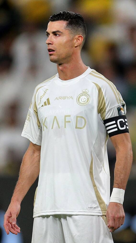 আল হিলালে নেমারের বদলি রোনাল্ডো!