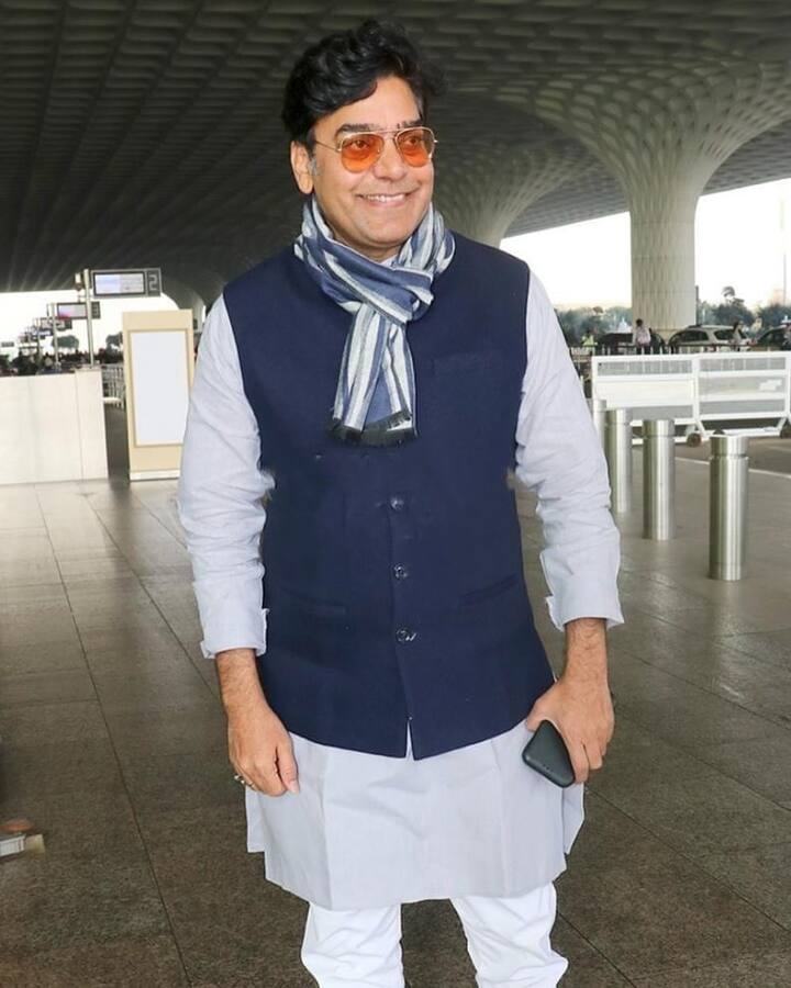 आज आशुतोष राणा का सिर्फ मुंबई ही नहीं उनके पैतृक गांव में भी एक आलीशान घर है. इसके एक्टर के पास पजेरो, BMW X1 जैसी कई लग्जरी कारें भी हैं.