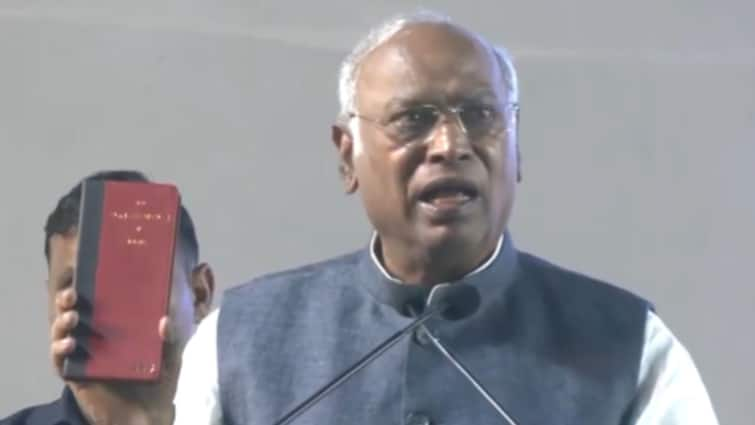 WATCH: Kharge Responds To Modi's 'Blank Constitution Copy' Charge On Rahul Gandhi, 'Mere Taraf Se Aapko...'