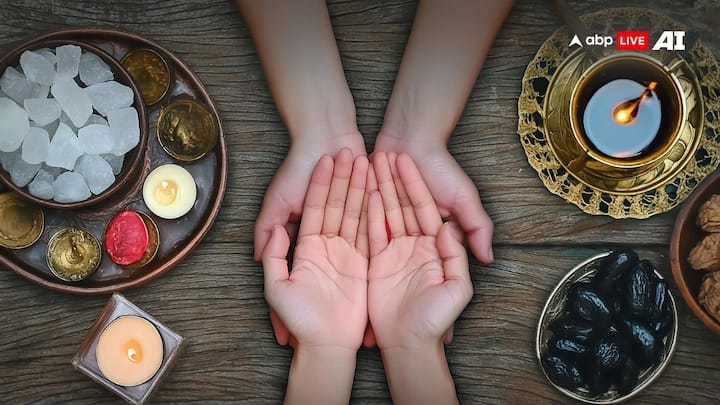 हस्त शास्त्र के अनुसार हथेली पर कई रेखाएं होती है, जो हमारे जीवन को संवारती भी है और बिगाड़ती भी है. इन्हीं रेखाओं में एक है जादुई क्रॉस रेखा. इसे मिस्टिकल क्रॉस भी कहते हैं.