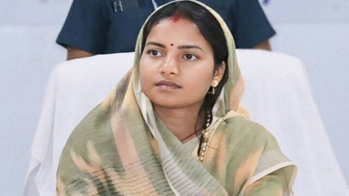 छत्तीसगढ़ महिला एवं बाल विकास मंत्री लक्ष्मी राजवाड़े ने इसे लेकर बताया कि जो पात्र महिलाएं रजिस्ट्रेशन करवाने से पहले रह गईं थीं. अब उन महिलाओं के लिए दोबारा से पोर्टल ओपन किया जाएगा. इसके लिए जल्द ही आवेदन फॉर्म जारी किए जाएंगे.