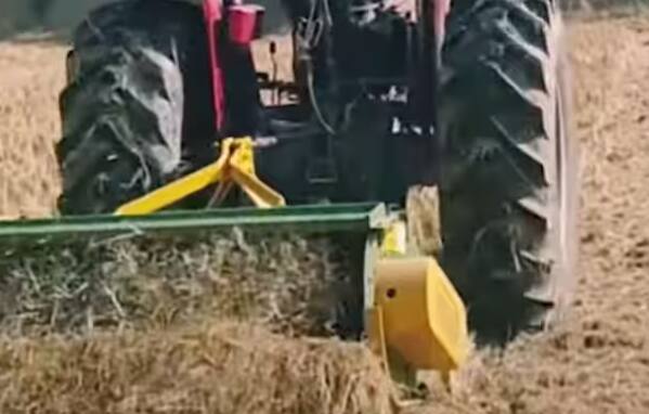 ਇਸ ਤੋਂ ਇਲਾਵਾ, ਝੋਨੇ ਦੀ ਪਰਾਲੀ ਦੇ ਪ੍ਰਬੰਧਨ ਲਈ ਐਕਸ-ਸੀਟੂ ਵਿਧੀ ਹੁੰਦੀ ਹੈ, ਪਰਾਲੀ ਨੂੰ ਬੇਲਰ ਵਰਗੀਆਂ ਮਸ਼ੀਨਾਂ ਰਾਹੀਂ ਬੰਡਲਾਂ ਵਿੱਚ ਬਦਲਿਆ ਜਾਂਦਾ ਹੈ ਅਤੇ ਬਾਅਦ ਵਿੱਚ ਬਾਲਣ ਵਜੋਂ ਵਰਤਿਆ ਜਾਂਦਾ ਹੈ।