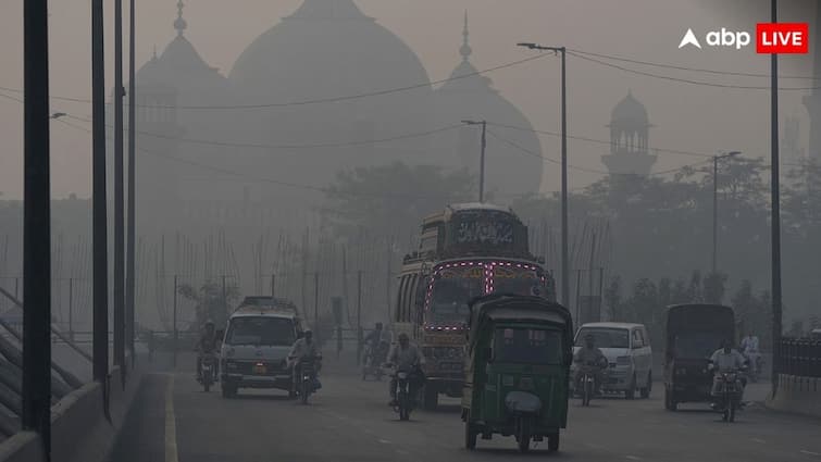 पाकिस्तान में हालात हुए खराब, एयर क्वालिटी इंडेक्स 2000 के पार, कई जगह लगाना पड़ा लाॅकडाउन
