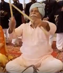 Rajasthan News: मशहूर नगाड़ा वादक नाथूलाल सोलंकी की धुन में झूमा पुष्कर #abpnewsshorts