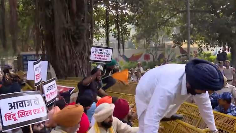 Delhi: Hindu-Sikh Forum Protests At Canadian Embassy Over Brampton Temple Attack Amid Heightened Security