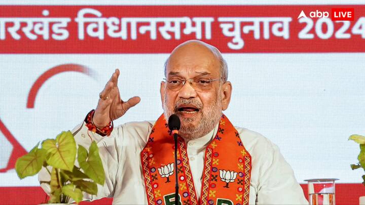 संकल्प पत्र में आंगनबाड़ी और आशा कार्यकर्ताओं को हर महीने 15 हजार रुपए वेतन देने के साथ बीमा कवर की भी घोषणा की गई है. इससे इन जमीनी स्तर के स्वास्थ्य और शिक्षा सेवकों को आर्थिक संबल मिलेगा.