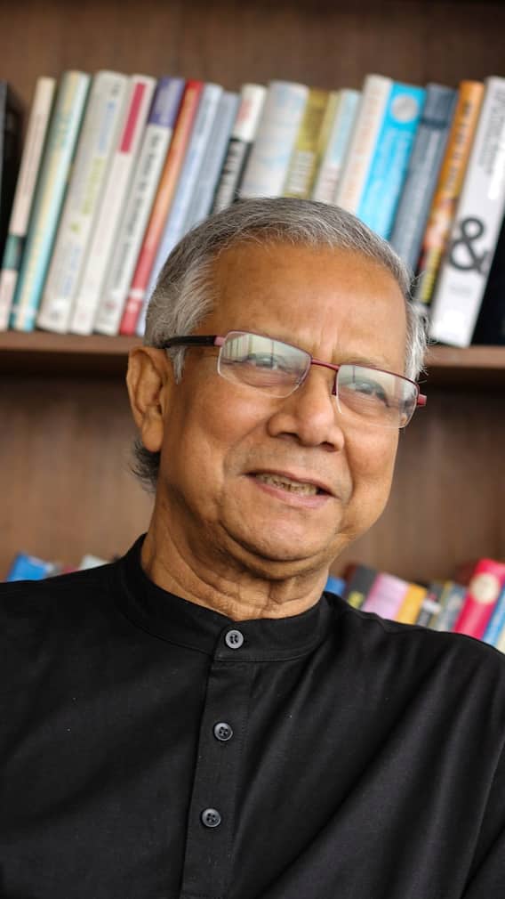 বাংলাদেশে হিন্দুদের অত্যাচারে মদত দিচ্ছেন মহম্মদ ইউনূস?