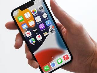 આવતા વર્ષે 2025માં મોંઘા થઇ જશે Smartphones!, કારણ છે ચોંકાવનારું