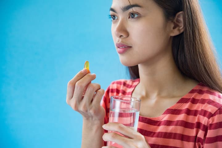 हेल्थ एक्सपर्ट्स के अनुसार, गर्भावस्था में फोलिक एसिड की जरूरी मात्रा 400-800 माइक्रोग्राम प्रतिदिन होता है. यह प्रेगनेंसी के फेज और हर महिलाओं में अलग-अलग हो सकता है. इसलिए इसके बारें में डॉक्टर से पूरी जानकारी जरूर लेनी चाहिए.