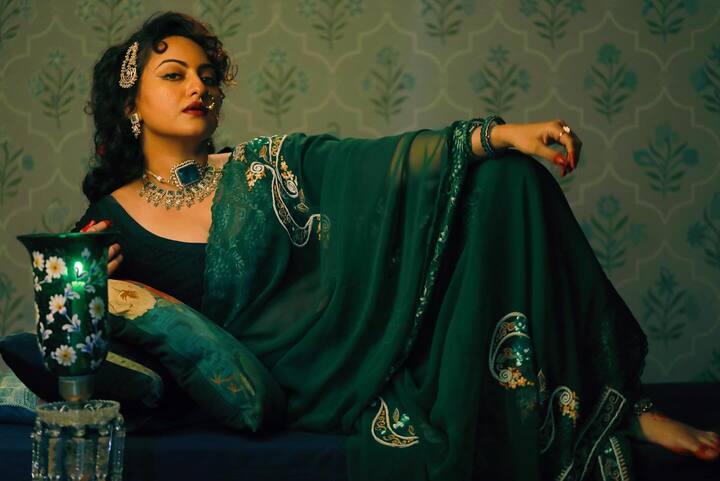 Sonakshi Sinha in Sanjay Leela Bhansali's ‘Heeramandi’: As a courtesan in the infamous Lahore red-light district, Sonakshi brought a captivating blend of vulnerability, resilience, and seductive charm to her character.