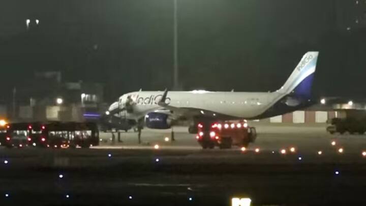 Kolkata airport Man claims to have bomb in plane detained know more details 