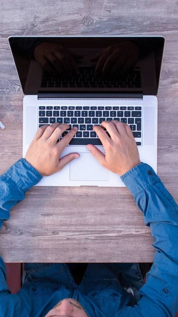 Laptop साफ करते समय ध्यान इन बातों का रखना चाहिए ध्यान!