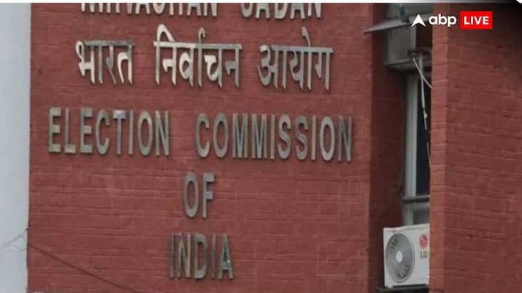 Voter list verification Election Commission claim on SIR work said completed in 15 days ann विवादों के बीच इलेक्शन कमीशन का बड़ा दावा-15 दिनों SIR का 90.84% काम कम्प्लीट, जानें कितने लोग भर चुके हैं फॉर्म