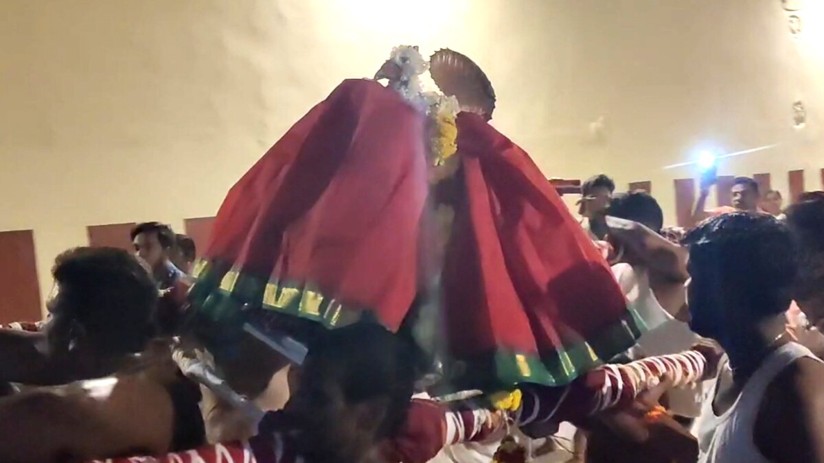 மயில் உருவம் எடுத்த சிவப்பெருமான் - எங்கே ஏன் தெரியுமா?