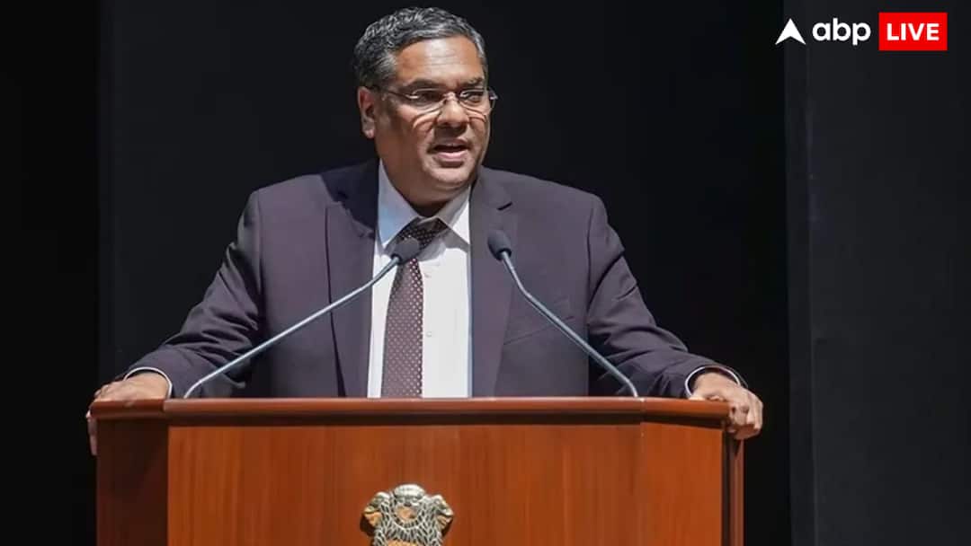 Who is Justice Sanjiv Khanna who will take over as Chief Justice today in place of DY Chandrachud? जस्टिस संजीव खन्ना कौन हैं जो डीवाई चंद्रचूड़ की जगह आज संभालेंगे चीफ जस्टिस का पदभार