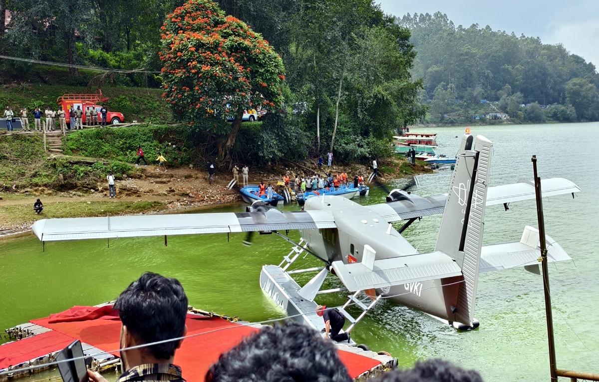 சுற்றுலா பயணிகளுக்கு குட் நியூஸ்... விரைவில் கடலில் ஓடக்கூடிய விமான சேவை - எங்கு தெரியுமா..?