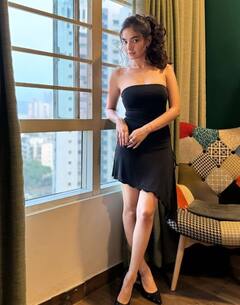 Anushka Sen : અનુષ્કા સેને બ્લેક શોર્ટ ડ્રેસમાં આપ્યા બોલ્ડ પોઝ, તસવીરો વાયરલ