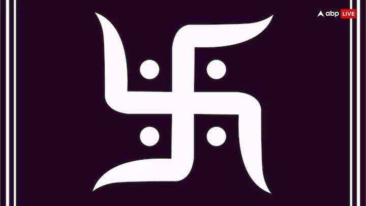 स्वास्तिक - वास्तु विज्ञान के अनुसार, घर के मुख्य द्वार पर सिंदूर से नौ अंगुल लंबा और नौ अंगुल चौड़ा स्वास्तिक का चिन्ह बनाएं. ऐसा करने से चारों ओर से आ रही नकारात्मक ऊर्जा समाप्त होती है तथा वास्तुदोष भी हटता है. हर मंगलवार को यह उपाय करने से मंगल ग्रह से जुड़े दोष भी समाप्त होते हैं.