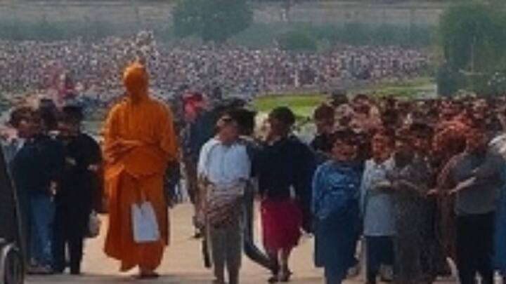 The population of the entire world will cross 900 crores in the year 2050.