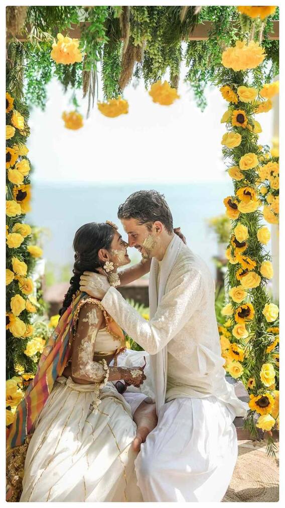 हल्दी सेरेमनी में पति संग कोजी हुई TV की ये एक्ट्रेस, दूसरी बार लेंगी फेरे